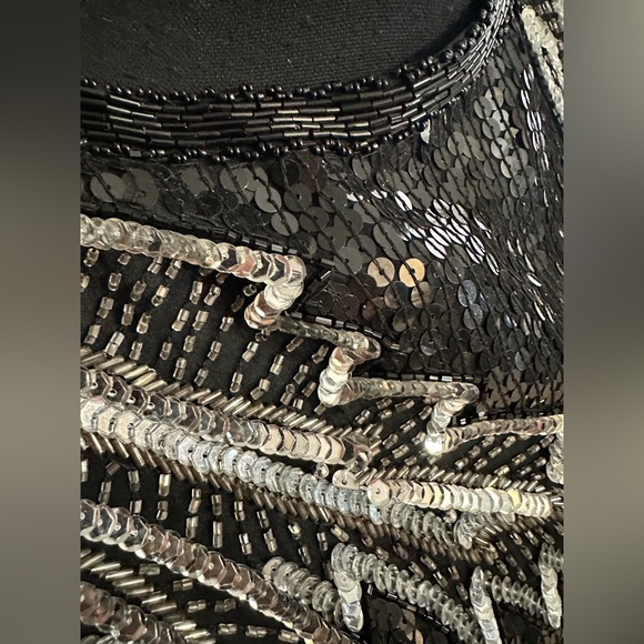 Size Large sequin and beaded black and silcer silk tpp EUC - Picture 5 of 7